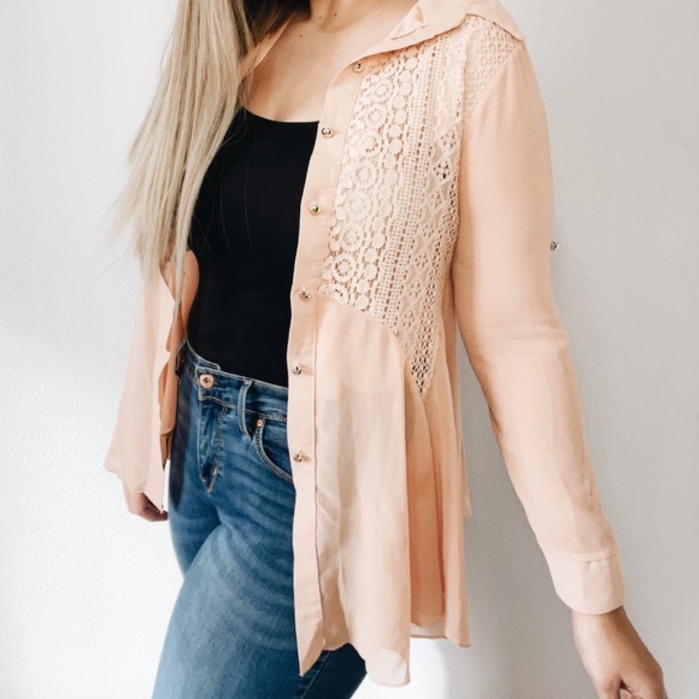 Mayuki Lace Button Down Long Sleeve Top Peach Medium